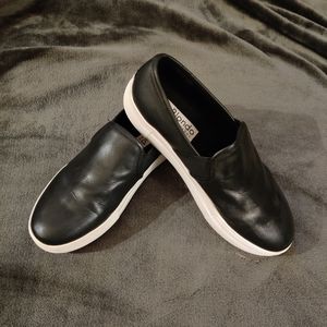 Blondo | Glance Leather Waterproof Slip On Sneaker